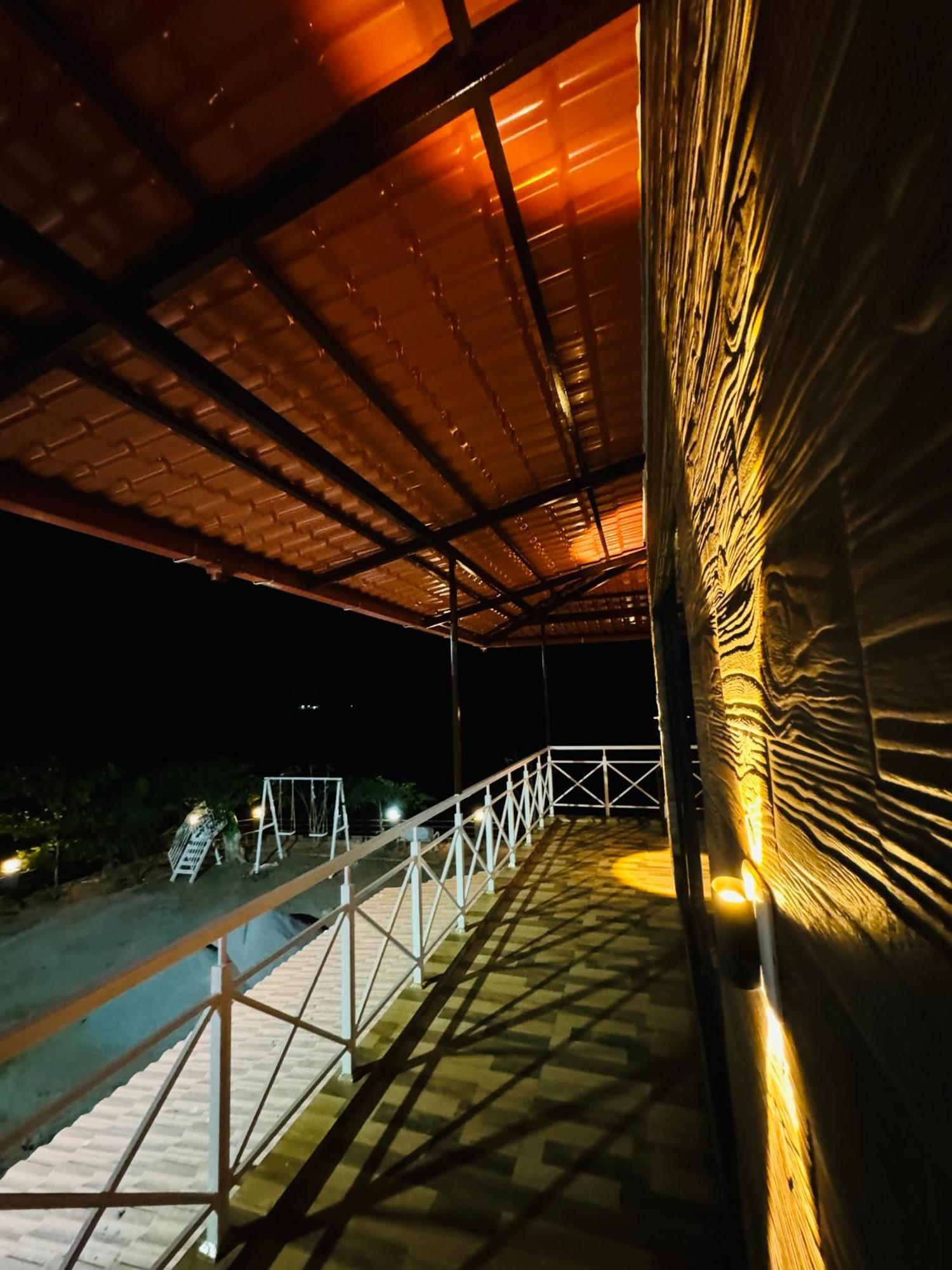 The Glasswater By The Backwater Homestay Kalyānpur Extérieur photo