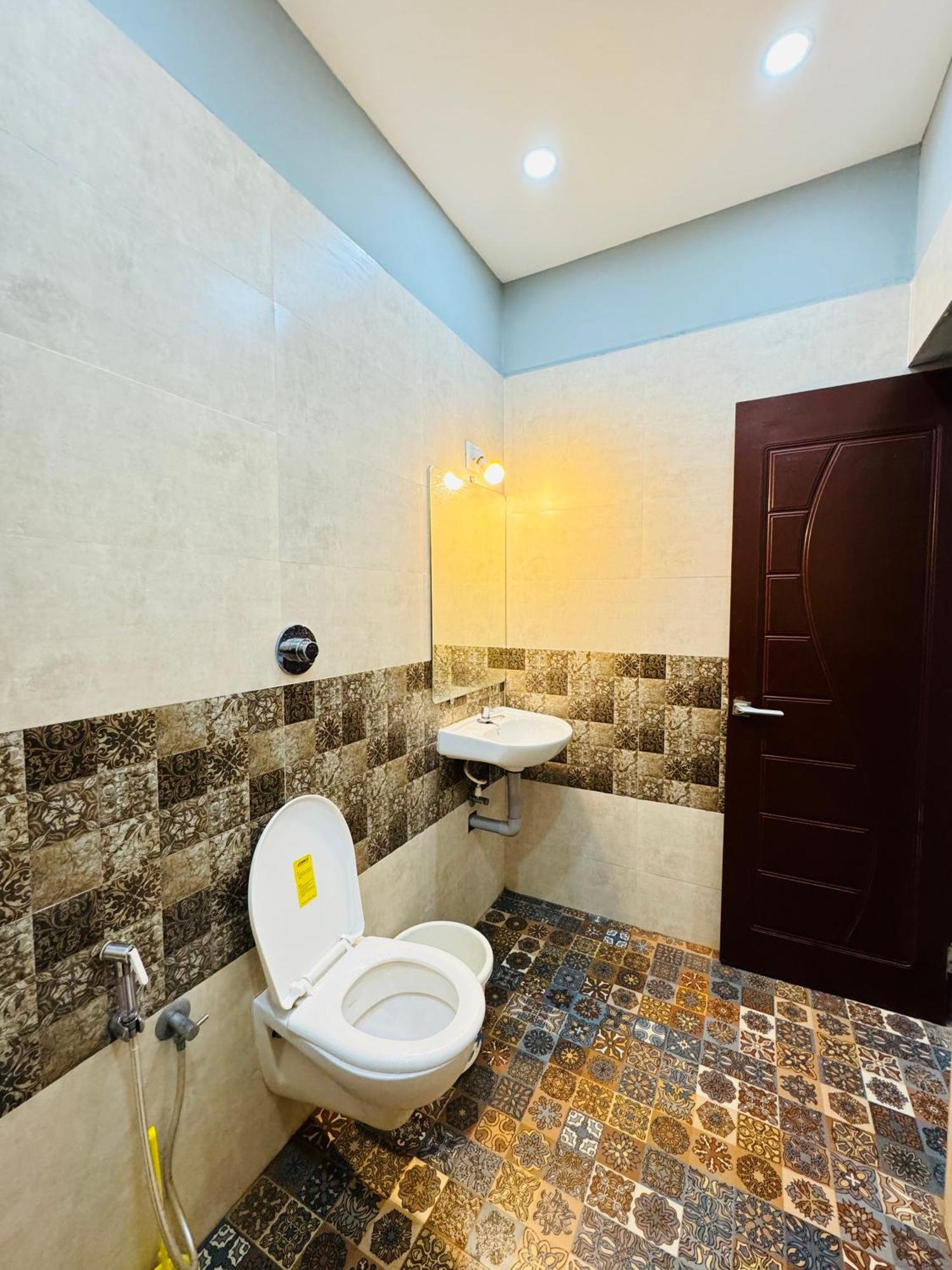 The Glasswater By The Backwater Homestay Kalyānpur Extérieur photo