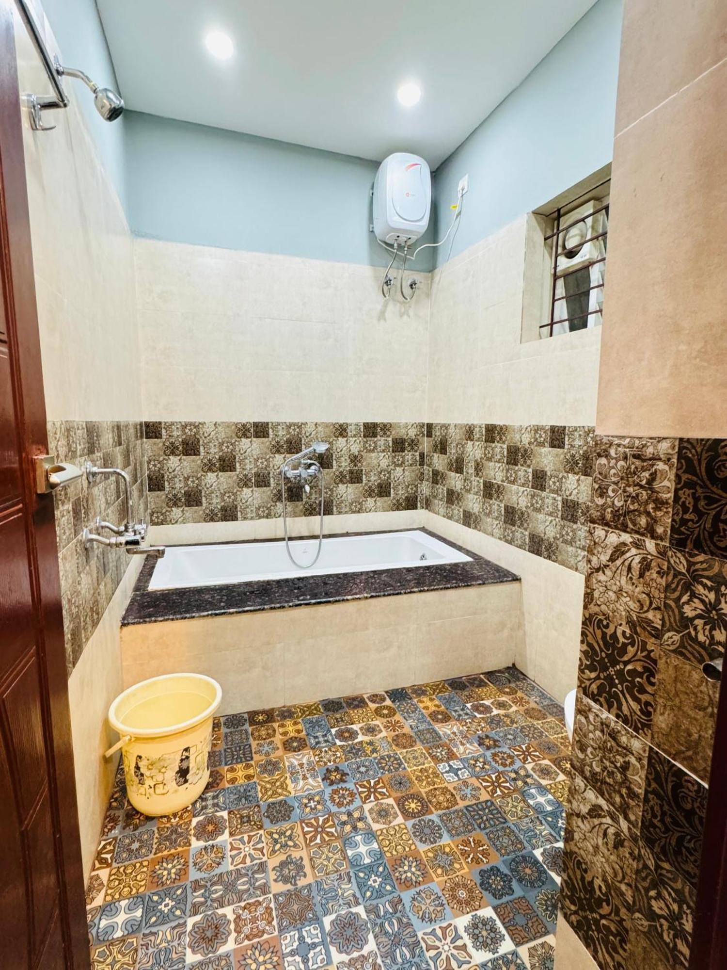 The Glasswater By The Backwater Homestay Kalyānpur Extérieur photo